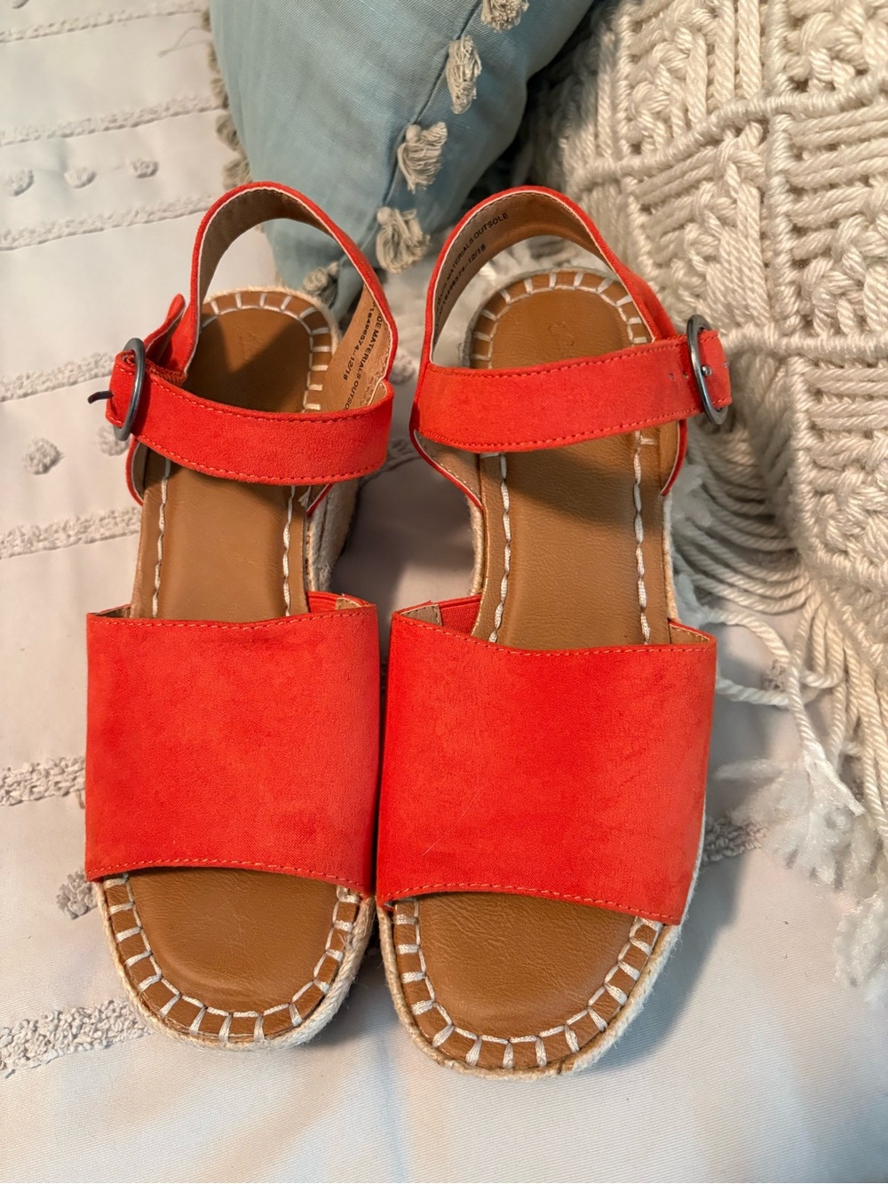 Universal Thread Coral Suede Strap Sandals